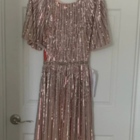 Mac Douggal Sequin Flutter-Sleeve Gown Women’s Rose Sz8  *FLAW* #001 - Picture 11 of 16